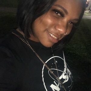 Meet your Posher, Whitney